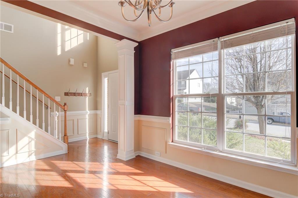 882 Hedgepath Terrace High Point, NC 27265 - Photo 5 of 30 Gallery Image 5