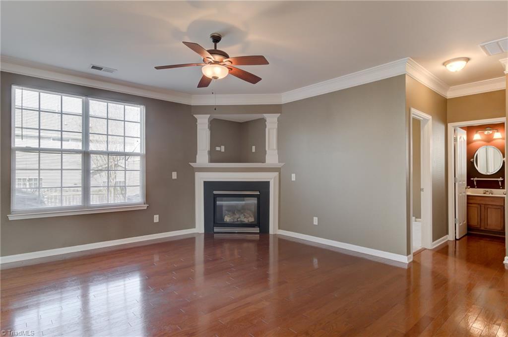 882 Hedgepath Terrace High Point, NC 27265 - Photo 8 of 30 Gallery Image 8