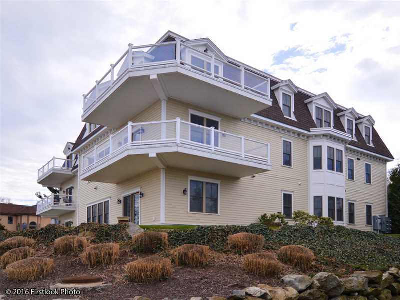 3954 Post Road, Unit 9 Warwick, RI 02886 - Photo 23 of 25 Exterior Back.