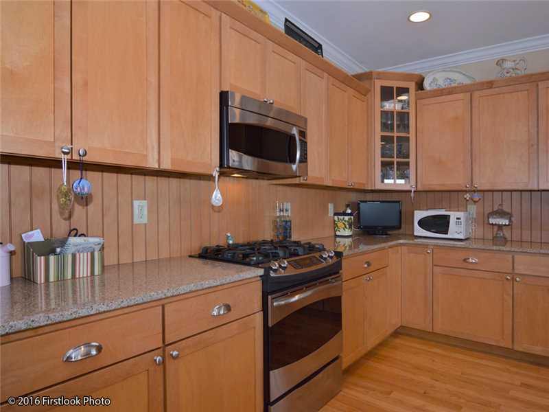 3954 Post Road, Unit 9 Warwick, RI 02886 - Photo 8 of 25 Kitchen.