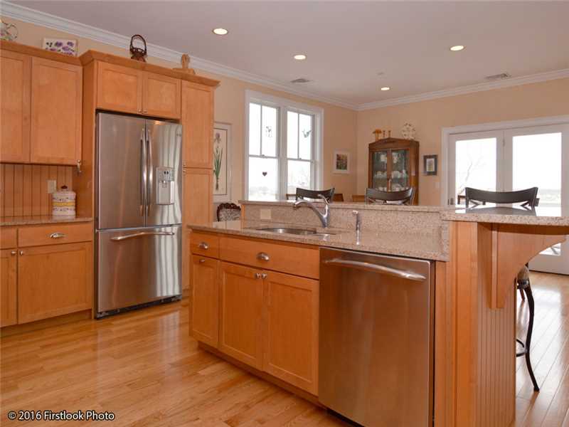3954 Post Road, Unit 9 Warwick, RI 02886 - Photo 9 of 25 Kitchen.