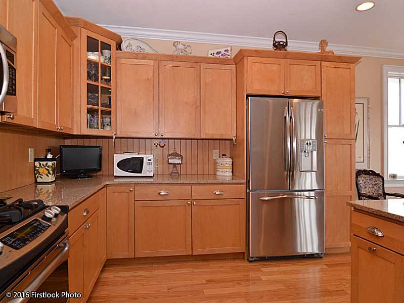 3954 Post Road, Unit 9 Warwick, RI 02886 - Photo 10 of 25 Kitchen.