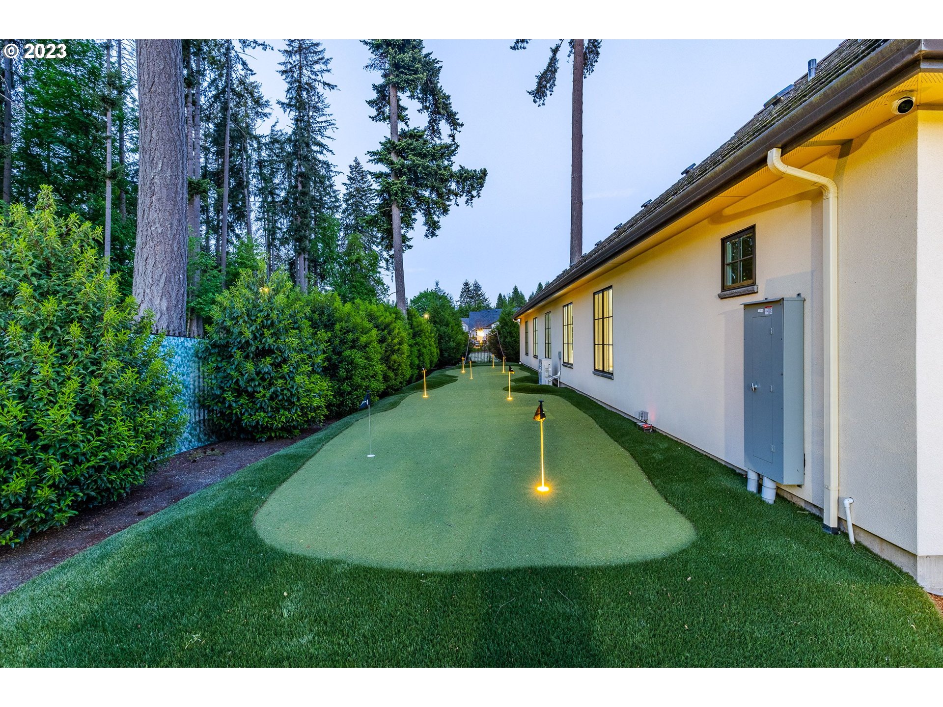 4075 Gilham Road Eugene, OR 97408 - Photo 48 of 48 a view of a backyard with a small pool