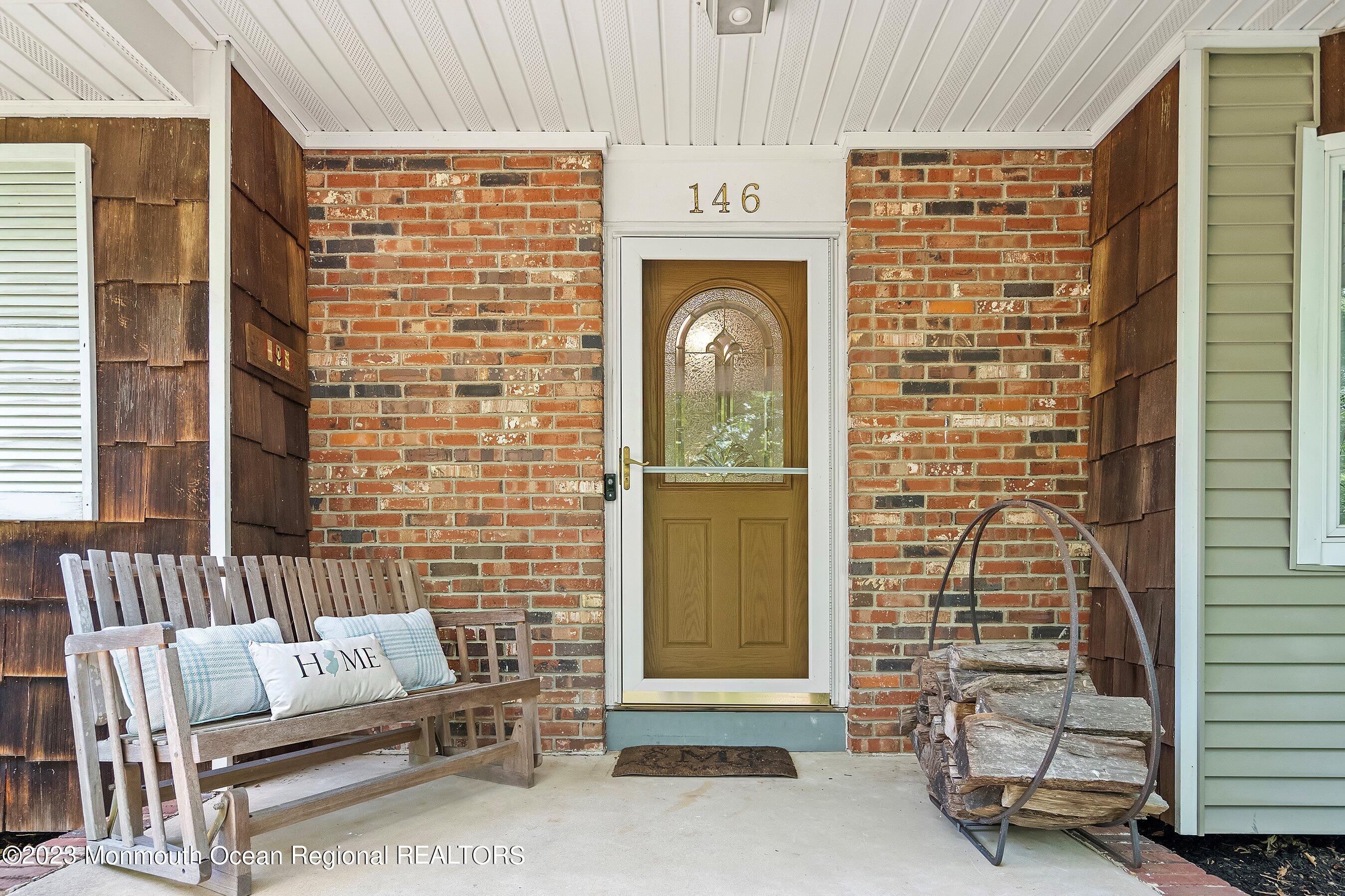 146 Peskin Road Farmingdale, NJ 07727 - Photo 4 of 31 a view of entryway with seating area
