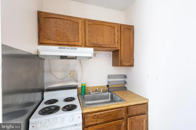$1,195 | 6 Barney Circle Southeast, Unit 3, Washington, DC 20003