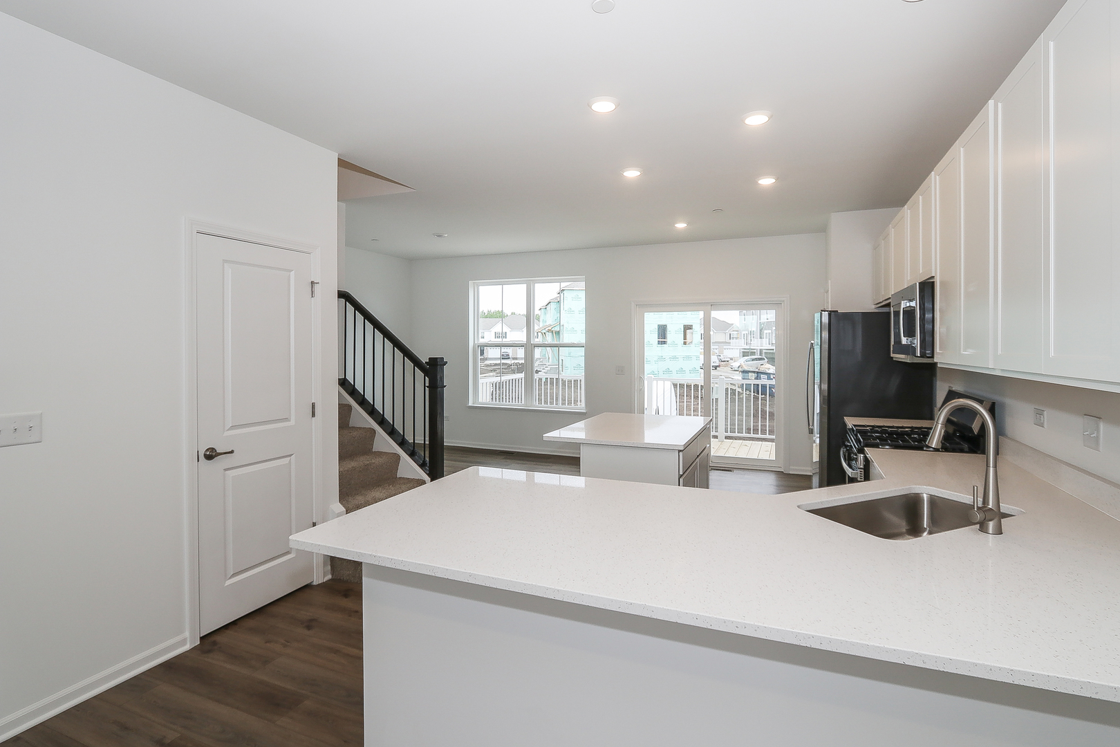 2244 Stonegate Road Algonquin, IL 60102 - Photo 8 of 30