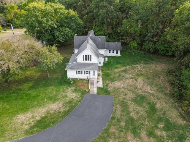 a house view with a outdoor space