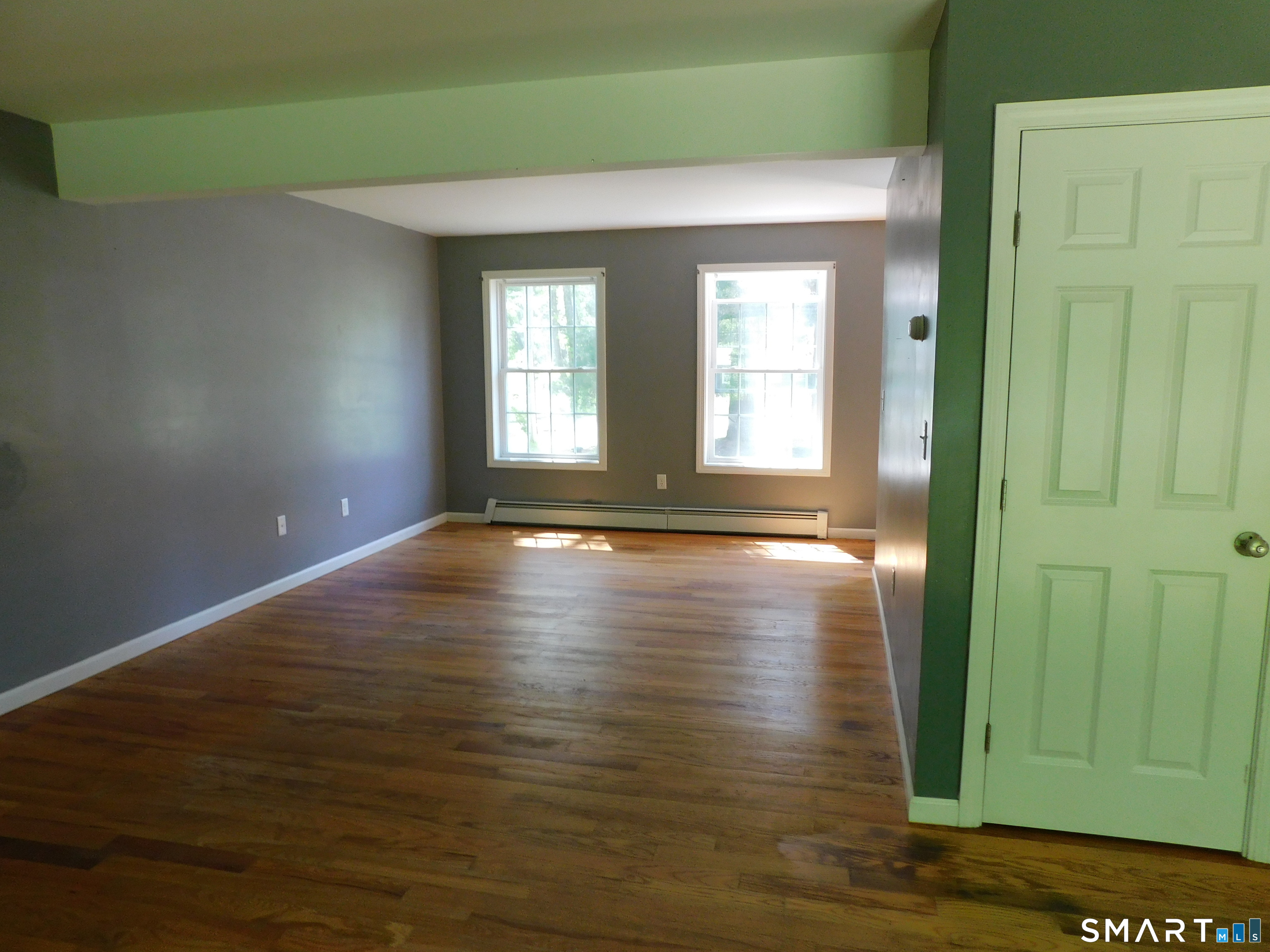 32 2nd Street Lebanon, CT 06249 - Photo 3 of 28 Livingroom