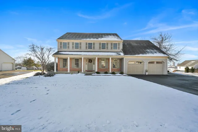 $550,000 | 57 Brookfield Drive, Elizabethtown, PA 17022