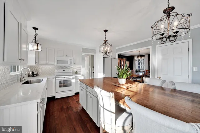 $550,000 | 57 Brookfield Drive, Elizabethtown, PA 17022