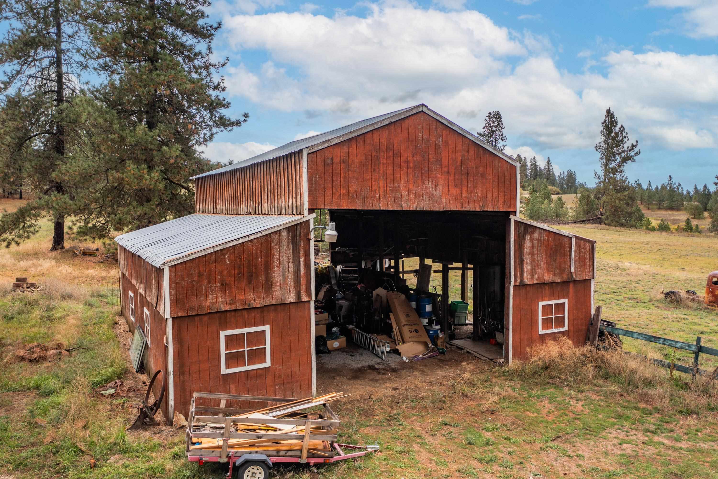 36819 North Valley Road Elk, WA 99009 - Photo 30 of 39