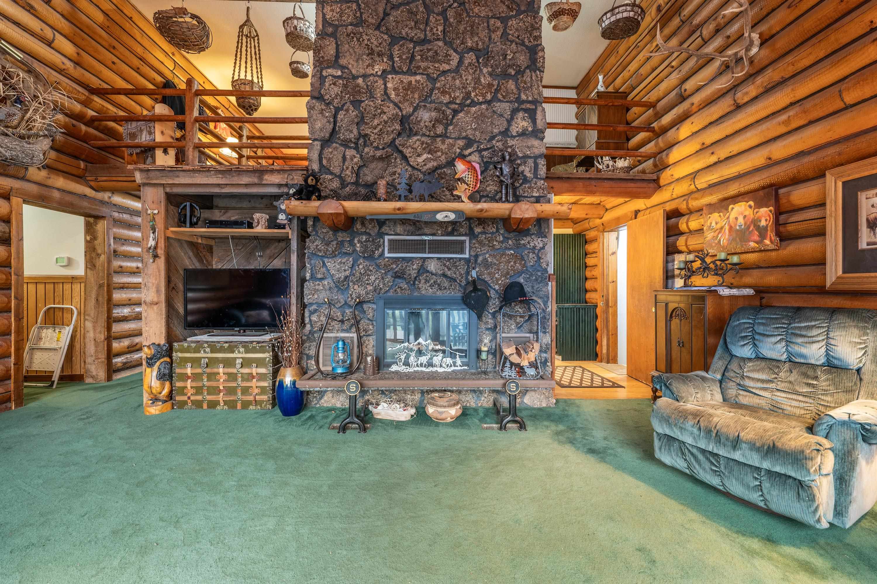 36819 North Valley Road Elk, WA 99009 - Photo 8 of 39