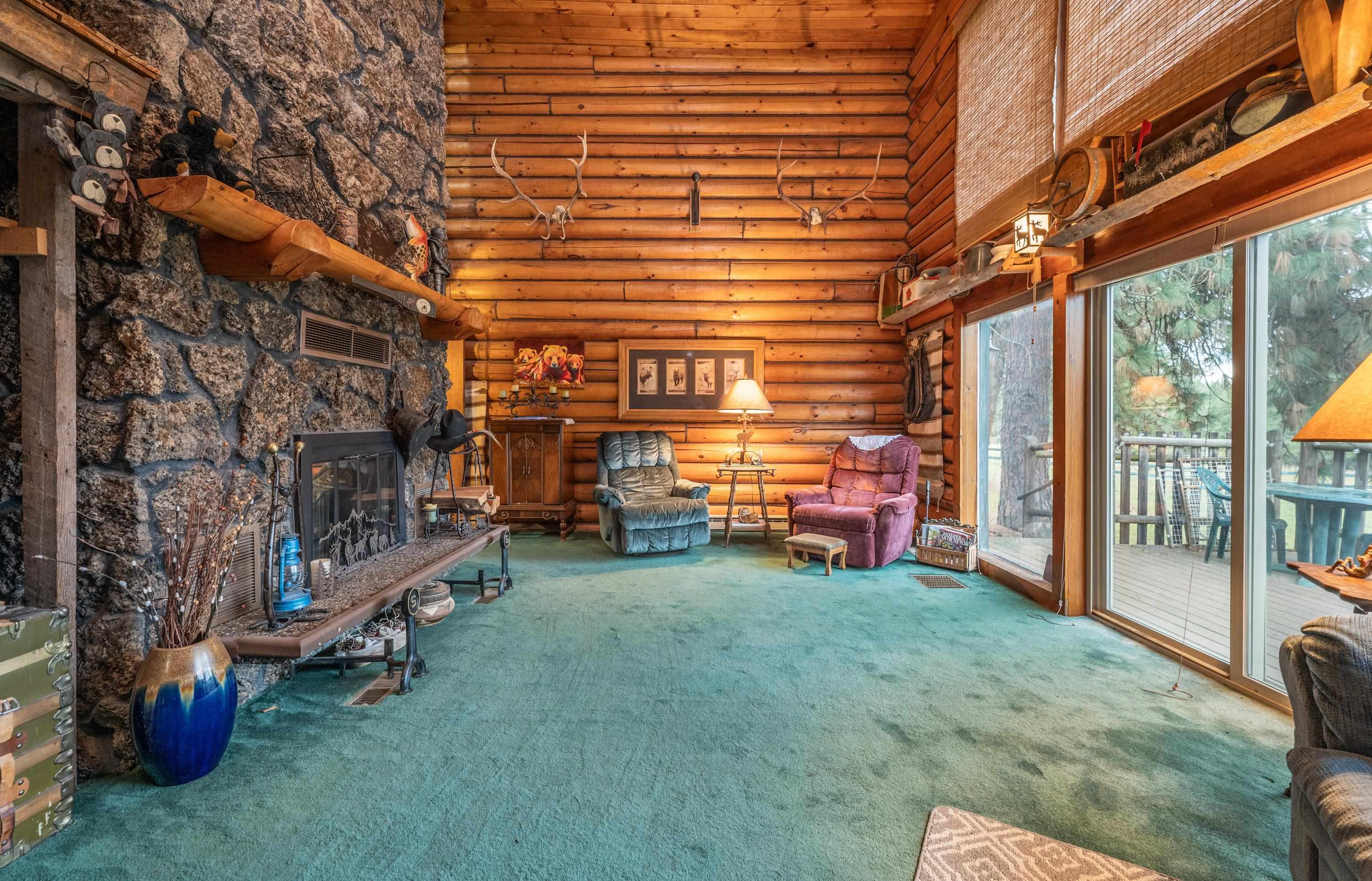 36819 North Valley Road Elk, WA 99009 - Photo 9 of 39