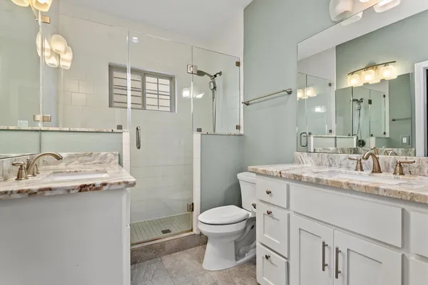 $2,300 | 7036 West 43rd Street, Houston, TX 77092