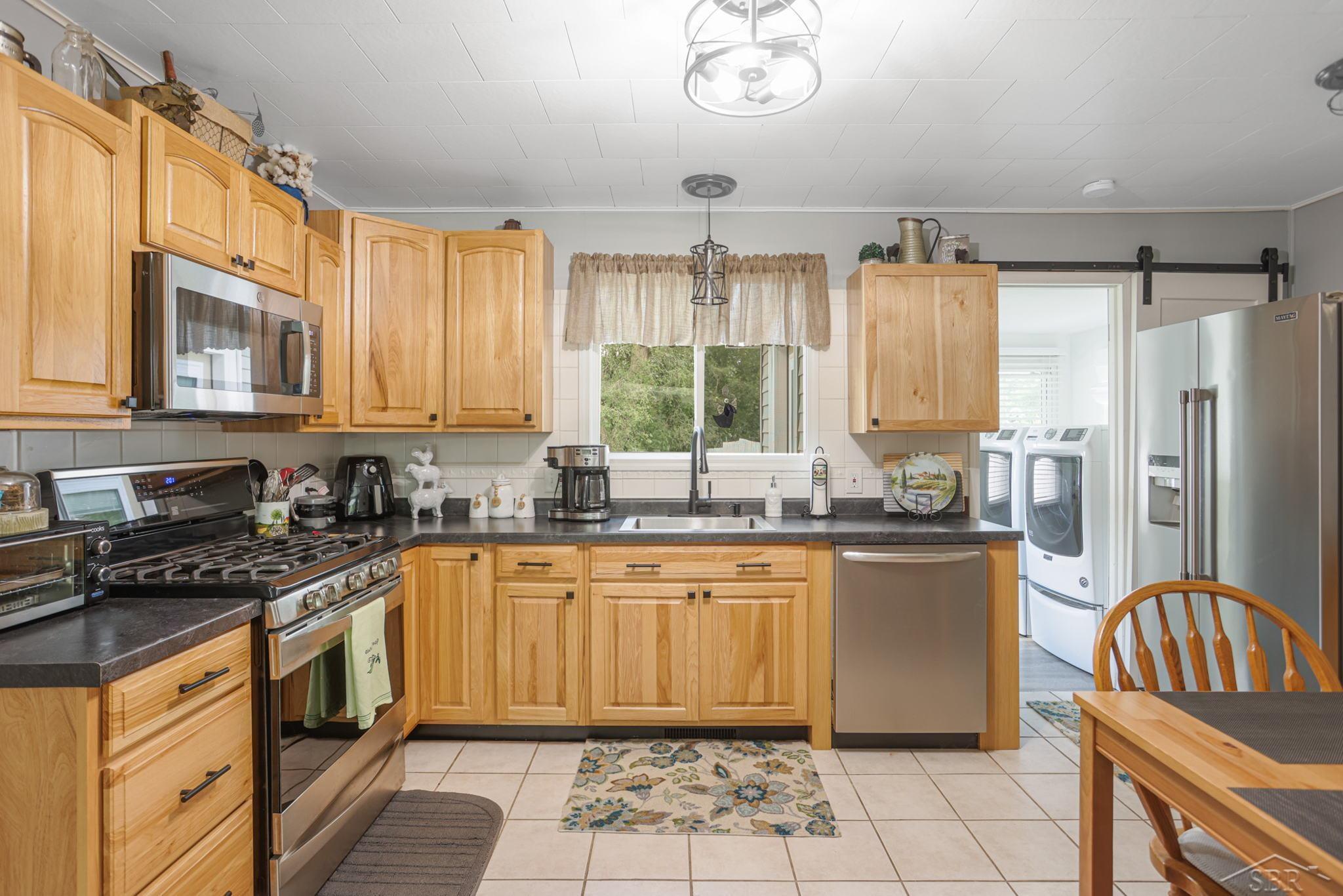 2936 North Orr Road Hemlock, MI 48626 - Photo 10 of 29 50088875-9.JPG