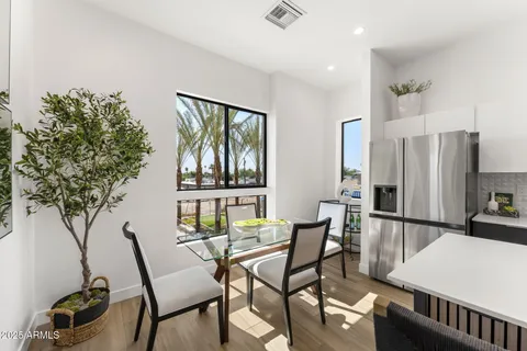 $798,000 | 4220 North 32nd Street, Unit 35, Phoenix, AZ 85016