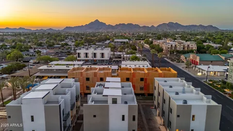 $798,000 | 4220 North 32nd Street, Unit 35, Phoenix, AZ 85016