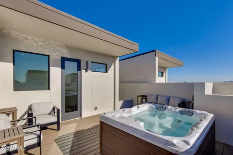 $798,500 | 4220 North 32nd Street, Unit 35, Phoenix, AZ 85016