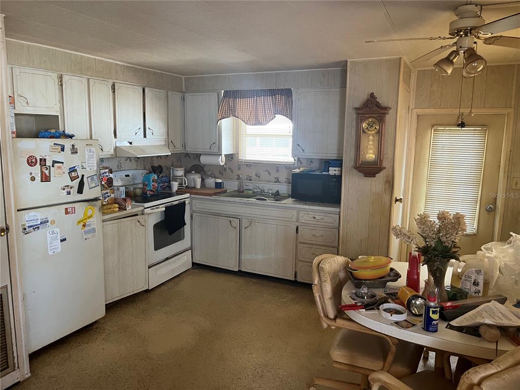 733 Roma Road Venice, FL 34285 - Photo 5 of 12