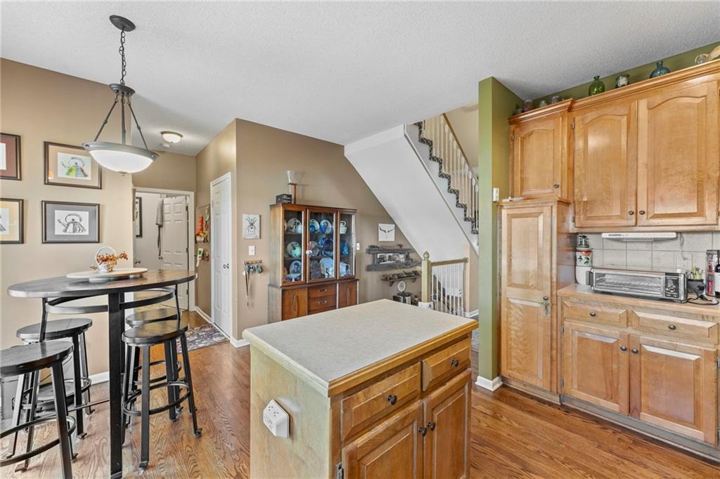 20729 South Barker Road Spring Hill, KS 66083 - Photo 11 of 62