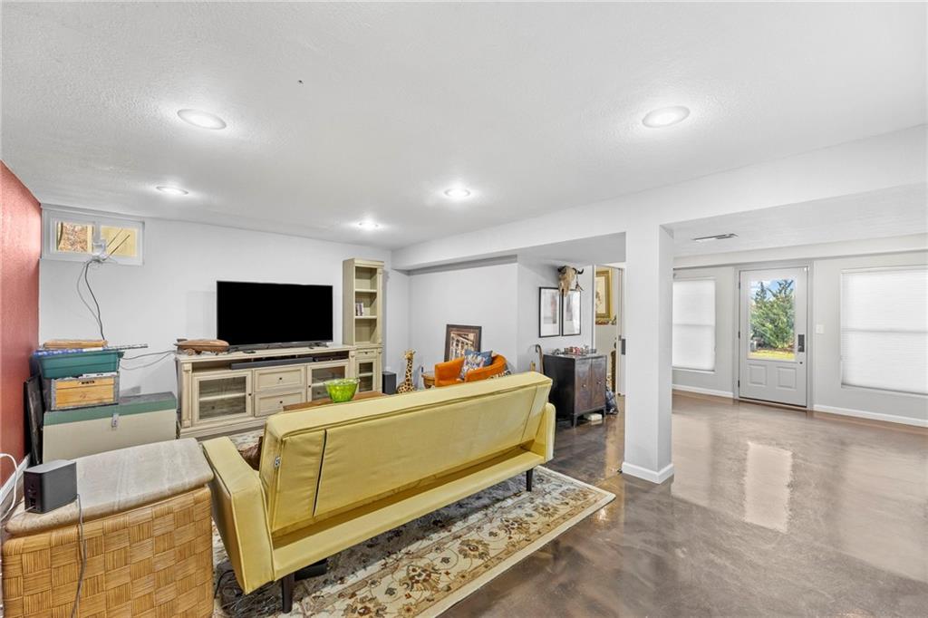 20729 South Barker Road Spring Hill, KS 66083 - Photo 22 of 62