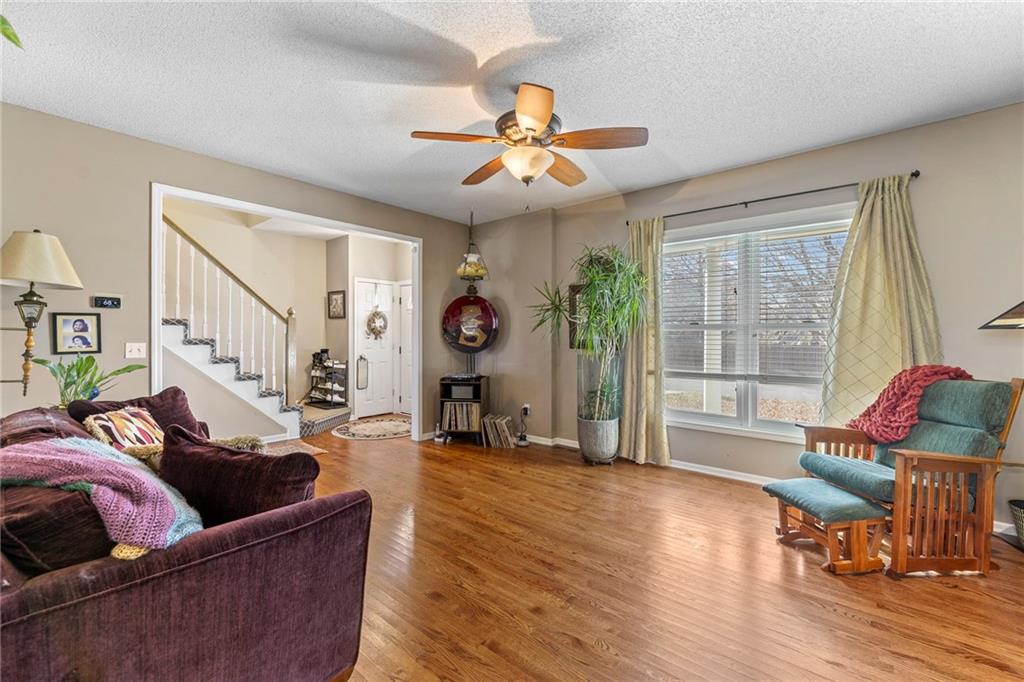 20729 South Barker Road Spring Hill, KS 66083 - Photo 6 of 62