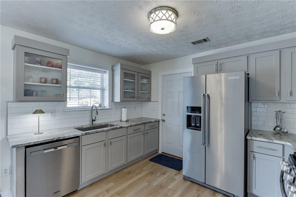 333 Twin Point Way Suwanee, GA 30024 - Photo 19 of 53