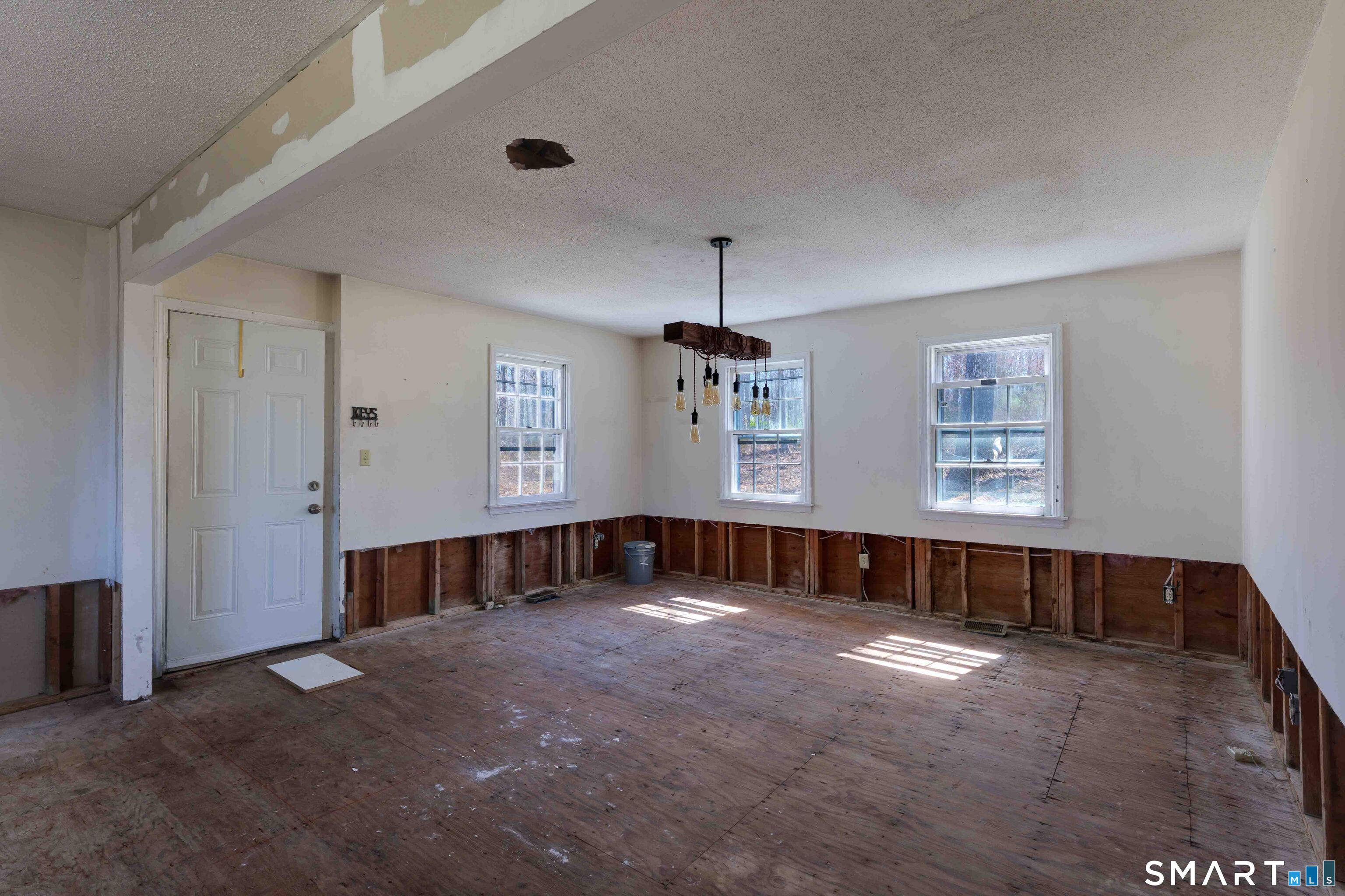 137 Davenport Road Roxbury, CT 06783 - Photo 17 of 28