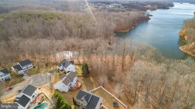 $589,000 | 2 Basalt Drive, Fredericksburg, VA 22406