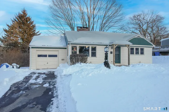 $309,900 | 95 Tuttle Street, Bristol, CT 06010