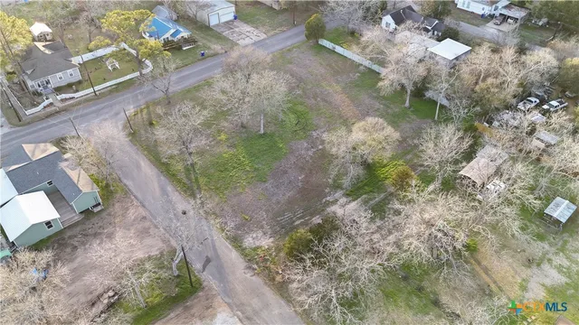 $99,900 | 209 Maple Street, Yoakum, TX 77995