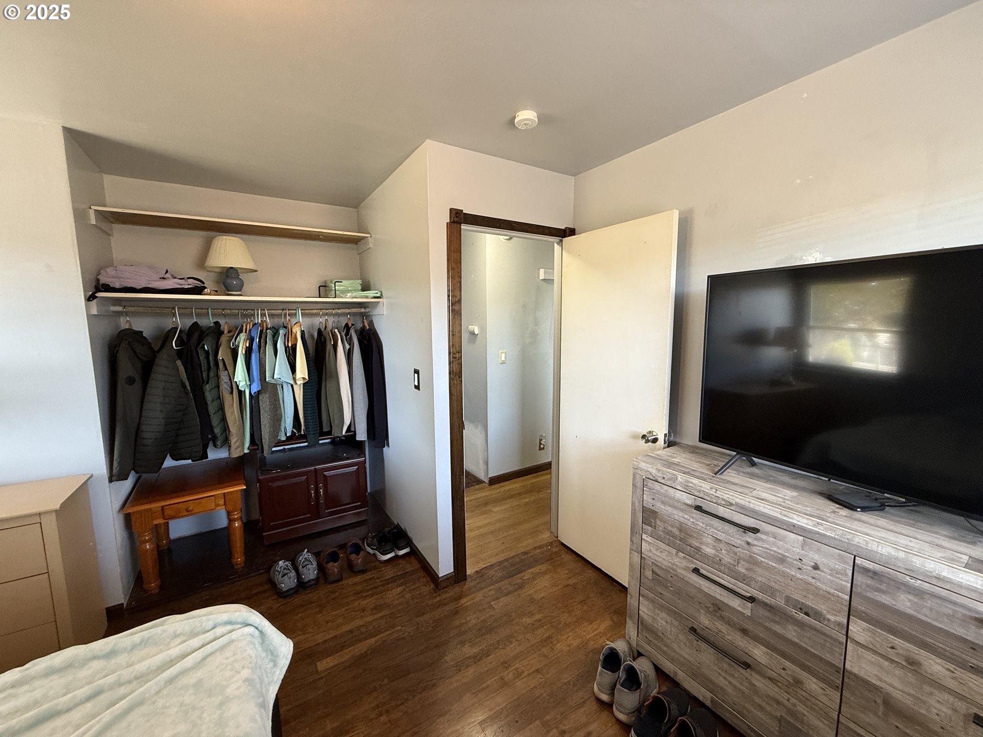 2975 Colorado Avenue North Bend, OR 97459 - Photo 15 of 26 Bedroom