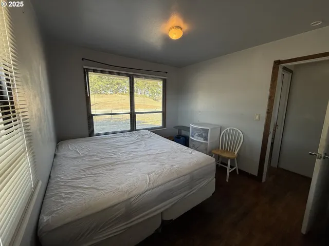 $306,000 | 2975 Colorado Avenue, North Bend, OR 97459