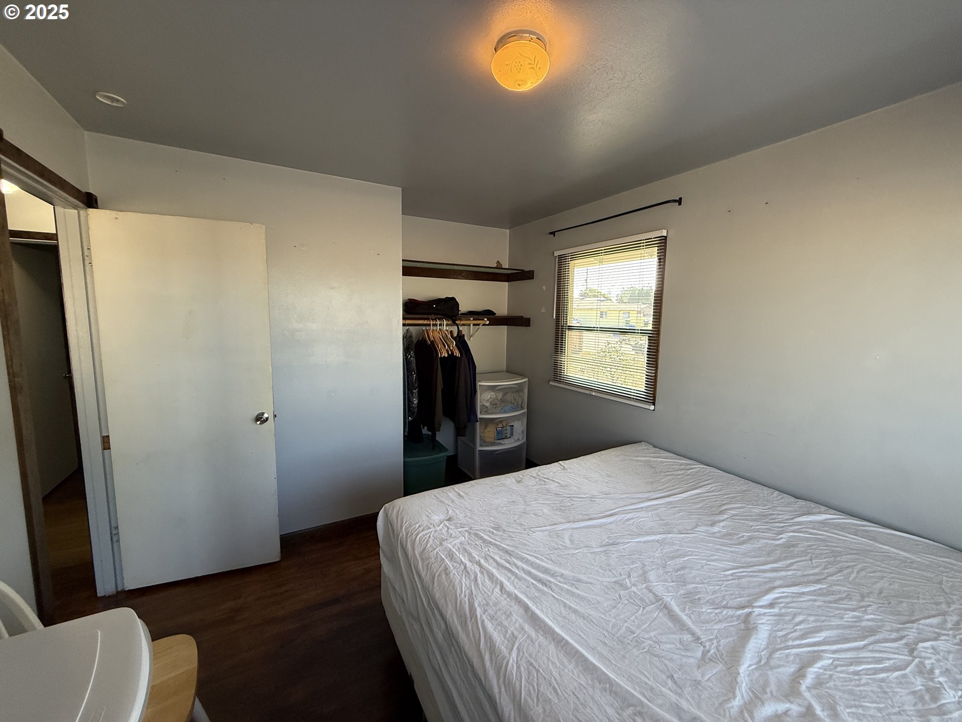 2975 Colorado Avenue North Bend, OR 97459 - Photo 17 of 26 Bedroom