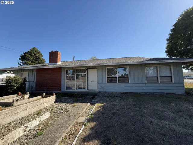 $306,000 | 2975 Colorado Avenue, North Bend, OR 97459