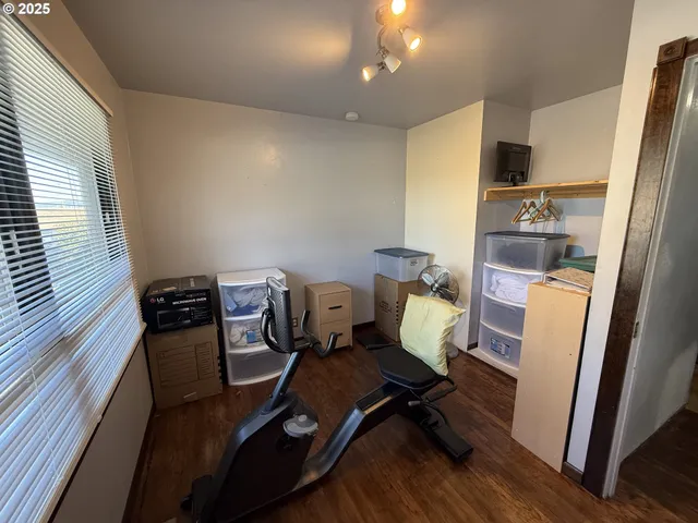 $306,000 | 2975 Colorado Avenue, North Bend, OR 97459