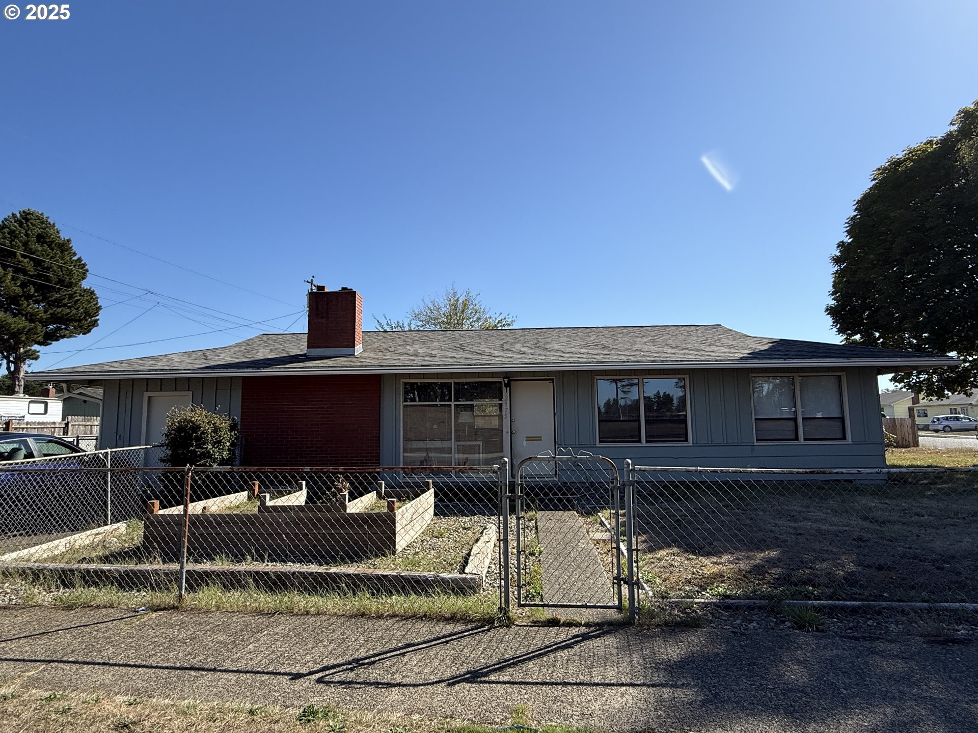 2975 Colorado Avenue North Bend, OR 97459 - Photo 26 of 26 Exterior