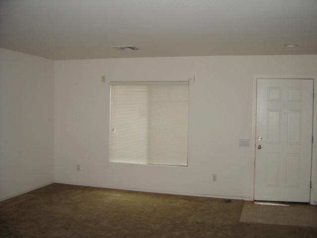 43659 West Cowpath Road Maricopa, AZ 85138 - Photo 2 of 9 Living Room