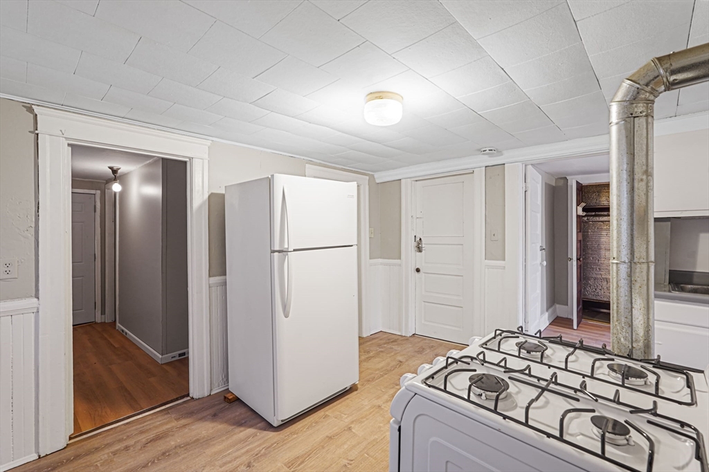 10 Ellsworth Street Worcester, MA 01610 - Photo 26 of 31