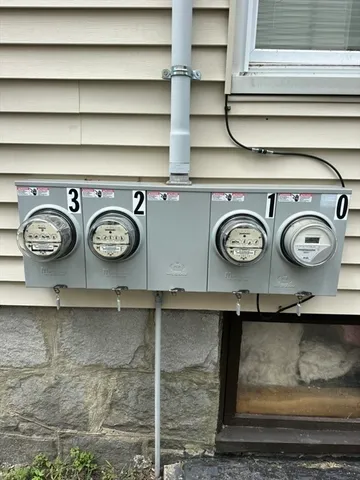 $1,249,995 | 10 Ellsworth Street, Worcester, MA 01610