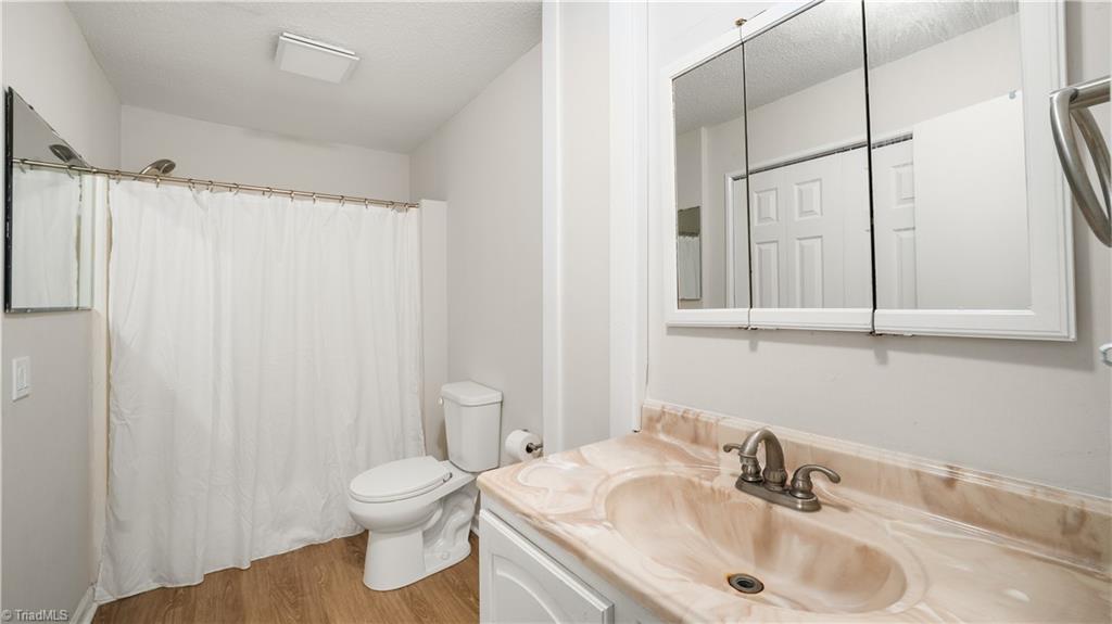 106 Northview Place High Point, NC 27263 - Photo 37 of 50