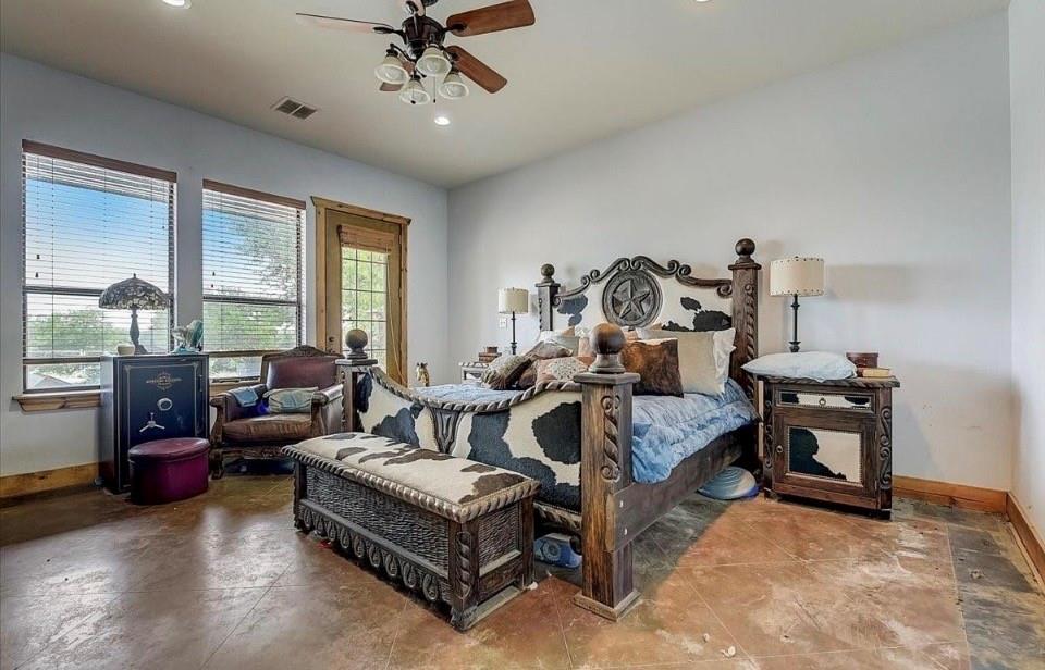 9494 Waide Road Sanger, TX 76266 - Photo 18 of 40 Gallery Image 18