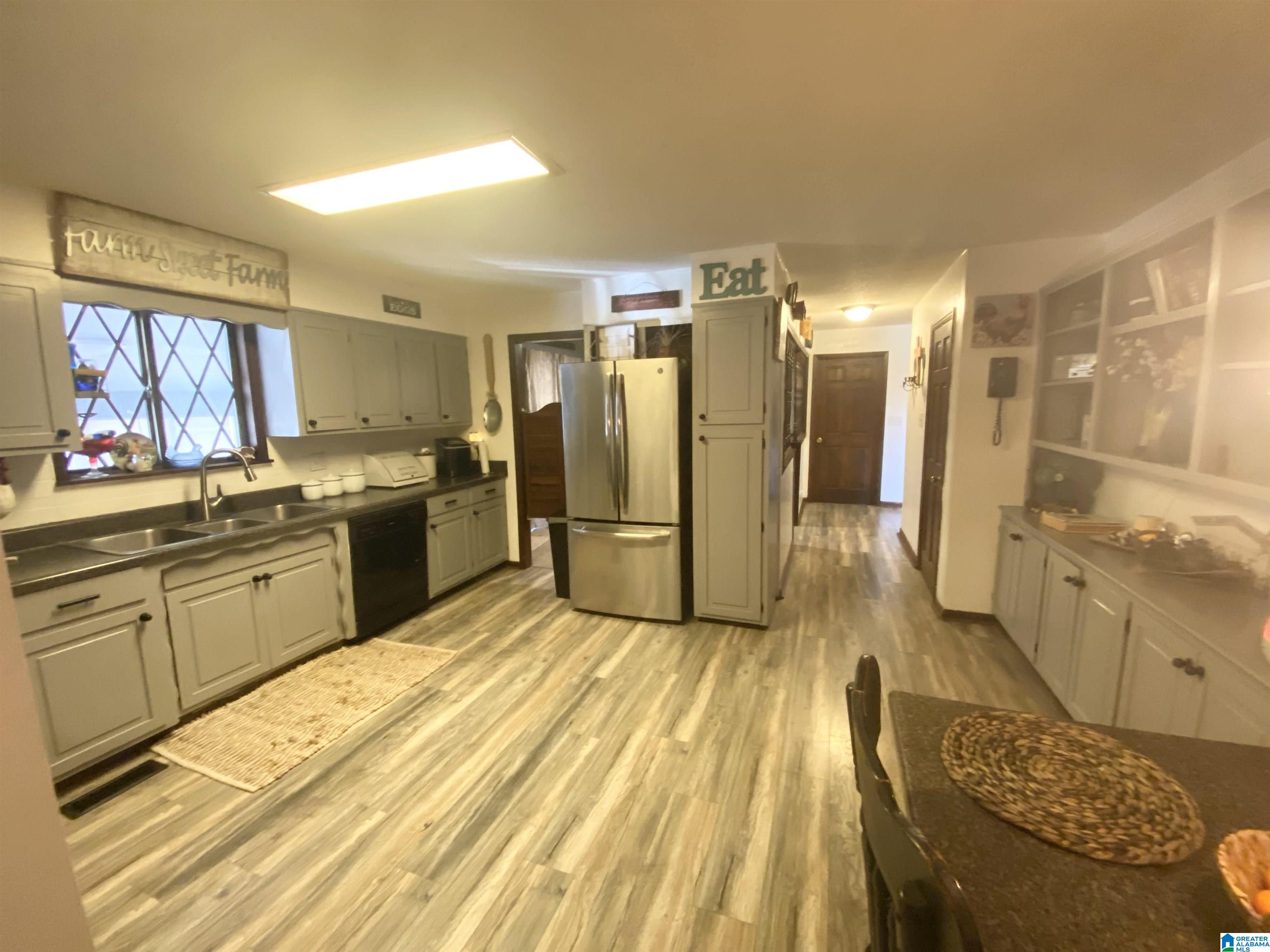 36 Harris Street Attalla, AL 35954 - Photo 3 of 46