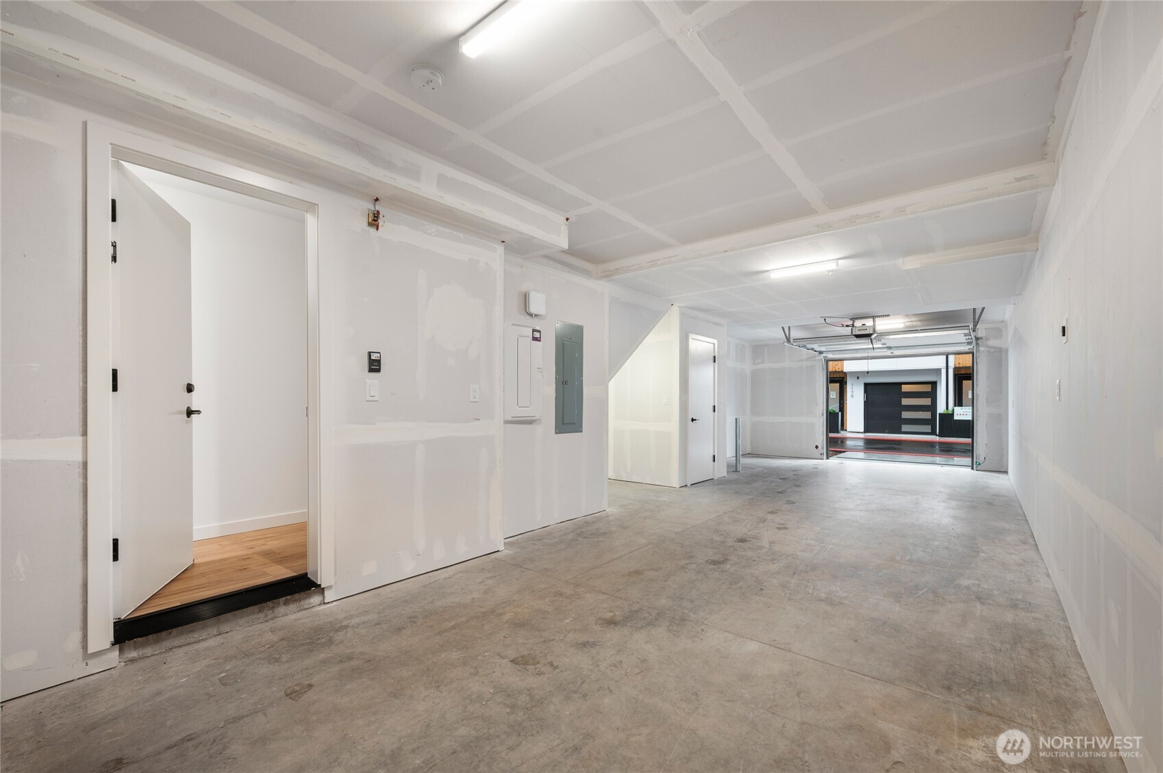 1176 129th Avenue Southeast Bellevue, WA 98005 - Photo 31 of 32 a view of empty room with fireplace