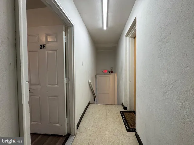 $900 | 222 Long Lane, Unit 2F, Upper Darby, PA 19082