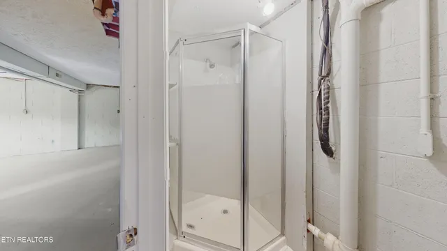 $369,000 | 2426 Highway 25W, Strawberry Plains, TN 37871