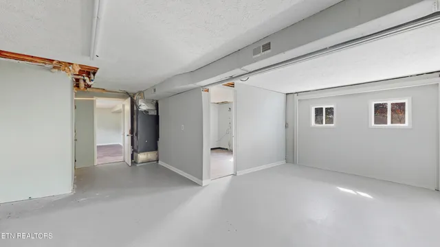 $369,000 | 2426 Highway 25W, Strawberry Plains, TN 37871