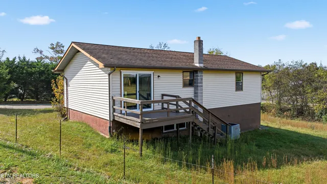 $369,000 | 2426 Highway 25W, Strawberry Plains, TN 37871