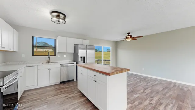 $369,000 | 2426 Highway 25W, Strawberry Plains, TN 37871