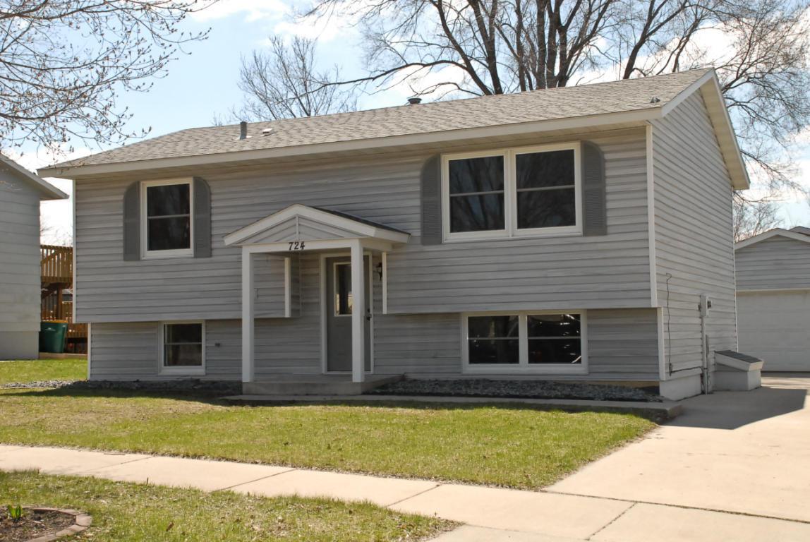 724 31st Street Northeast Rochester, MN 55906 - Photo 1 of 1